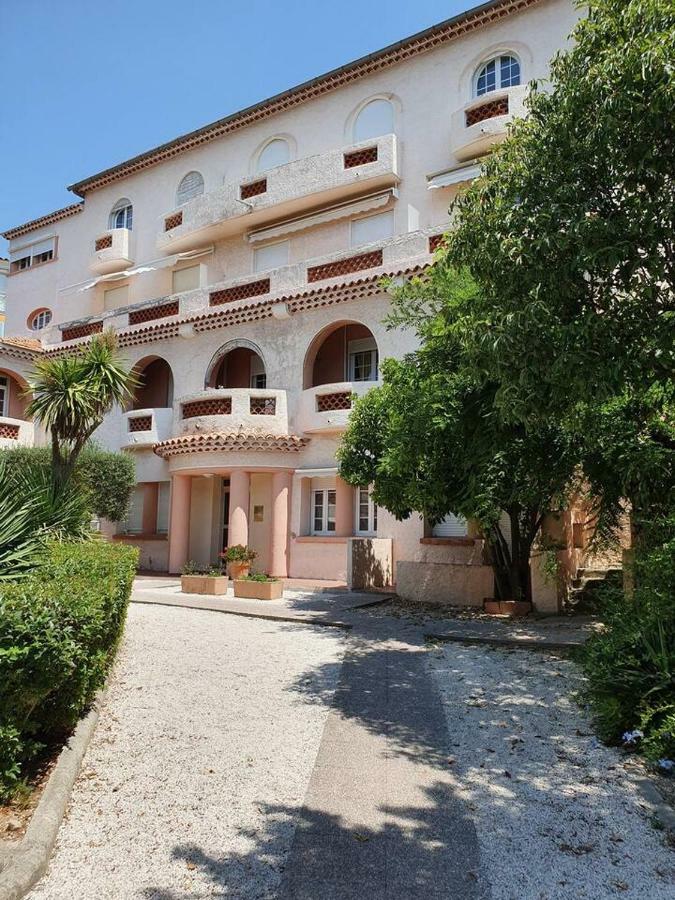 Studio Avec Grand Balcon- Residence De Caractere Бандоль Экстерьер фото